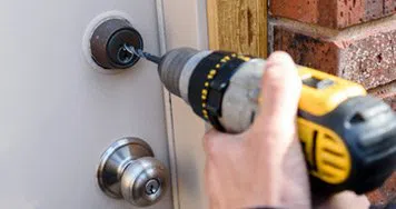 Security Locksmith Services Surprise, AZ 623-745-3615 - 13-Key-Broke-In-Lock